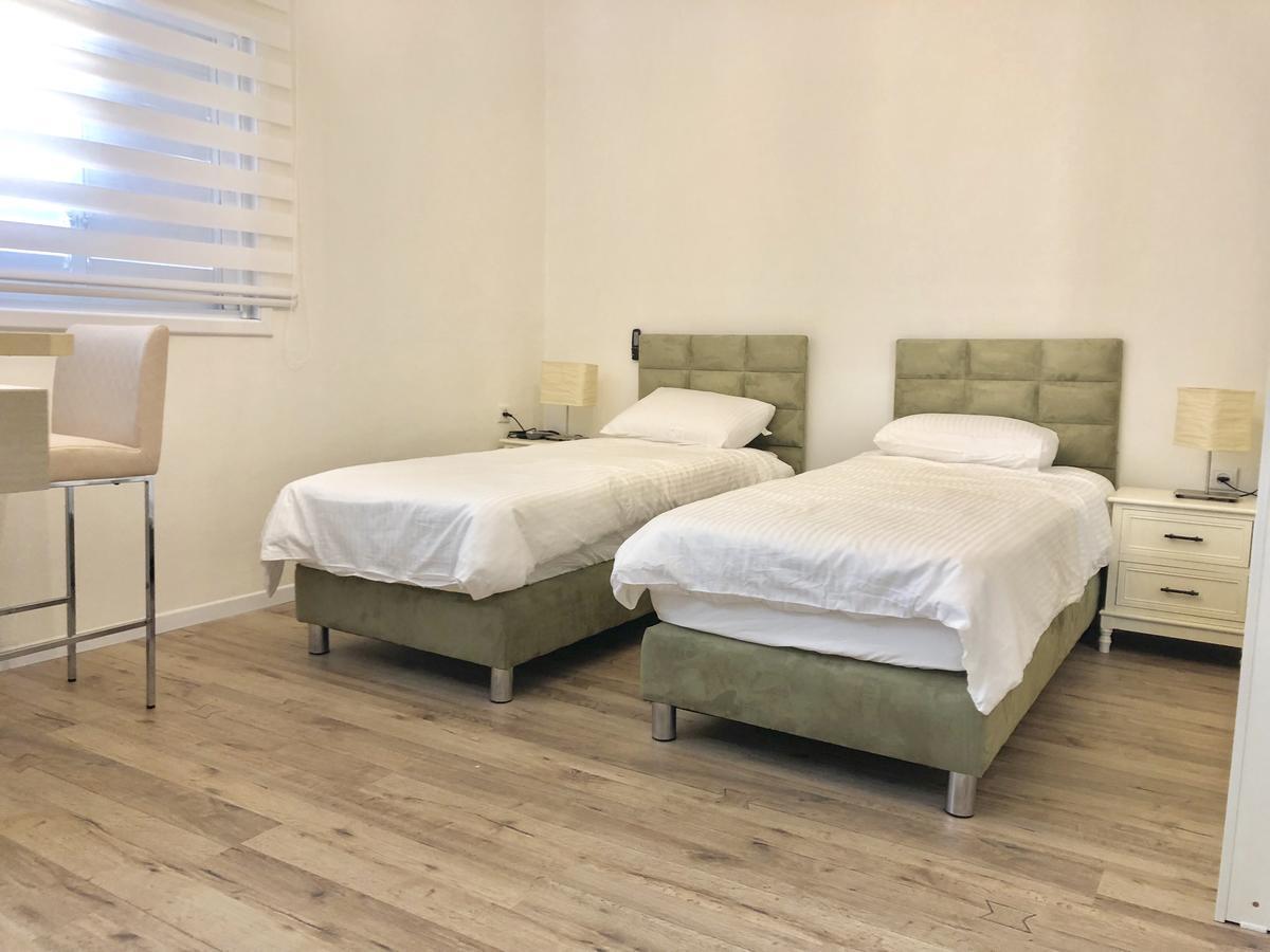 Studio Apartment In Bat-Yam Bat Yam Buitenkant foto