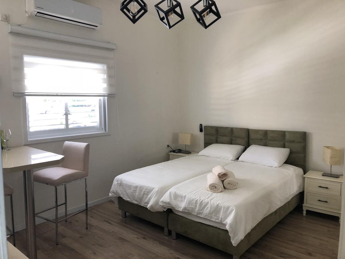 Studio Apartment In Bat-Yam Bat Yam Buitenkant foto